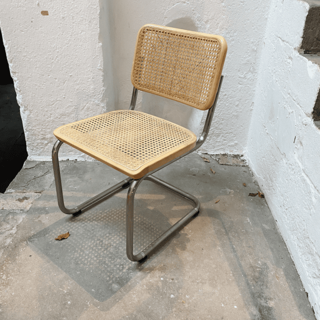 S32 Freischwinger von Thonet